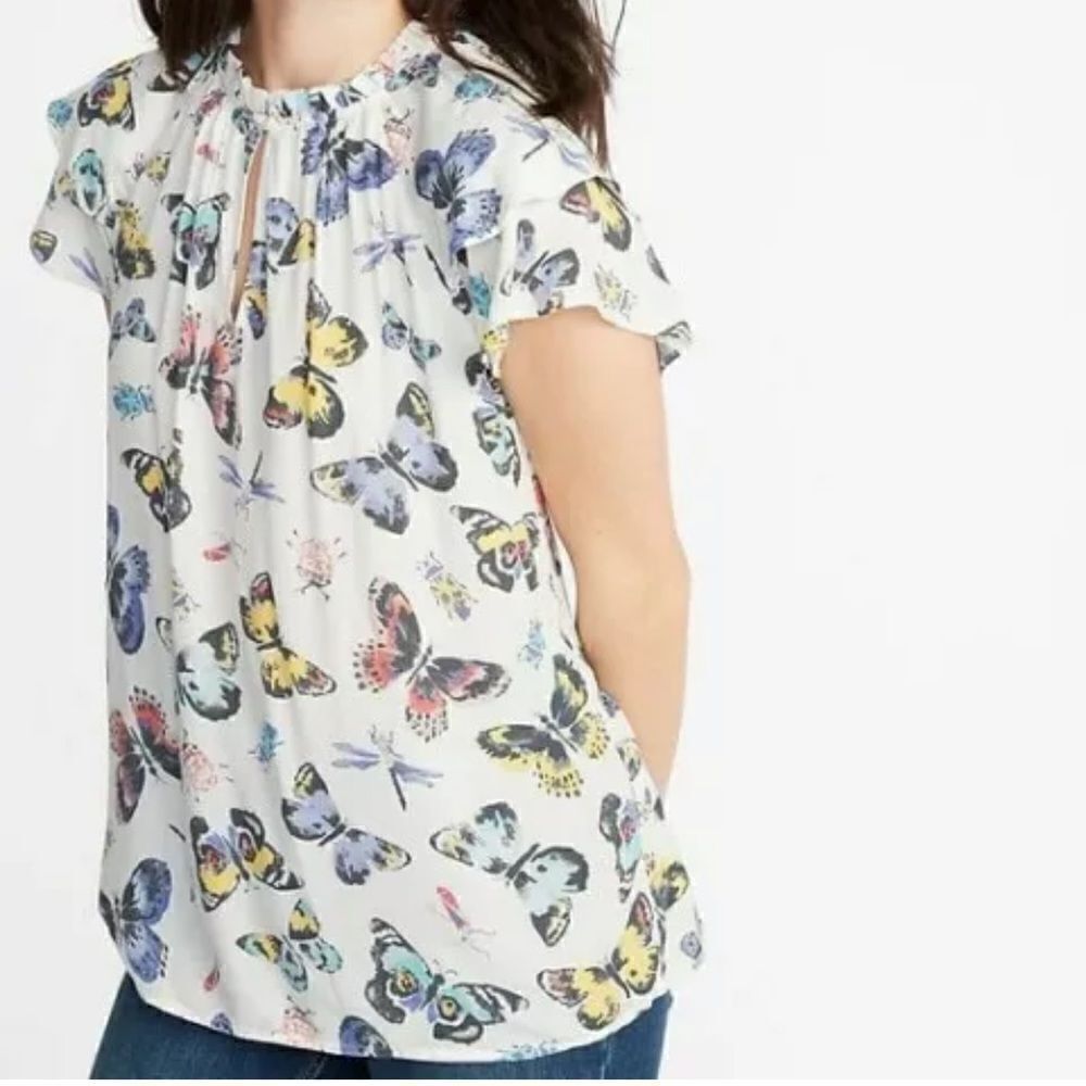 Flutter Sleeve Blouse